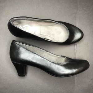 A2 by Aerosoles black pumps 7.5